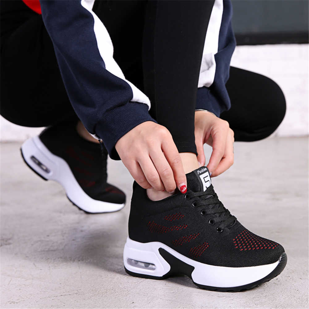 ประสิทธิภาพสูงด้านใน WEDGE แพล - Oxford Lace Up Women บทวิจารณ์และราคา
